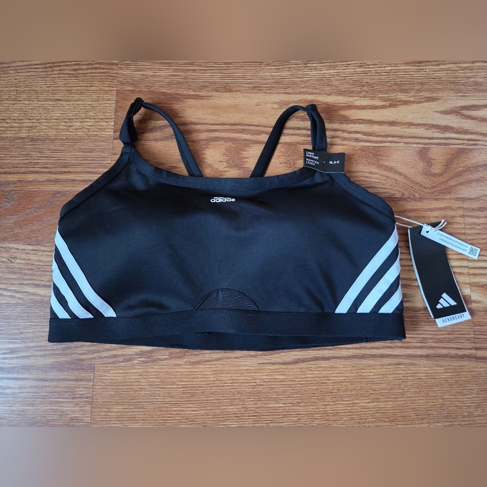 Adidas Women's Aeroreact light support bra size XL- A-C NWT